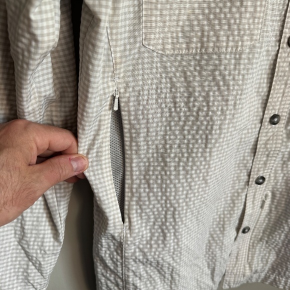 WindRiver No Fly Zone Lined Outdoor Button Up Shirt Roll-Tab Sleeves Beige Small - Picture 5 of 16